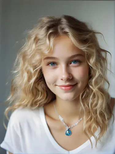 Medium Curls hairstyle for female | Hairpaca